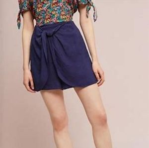 Anthropologie Hei Hei Leia Twist front short Small